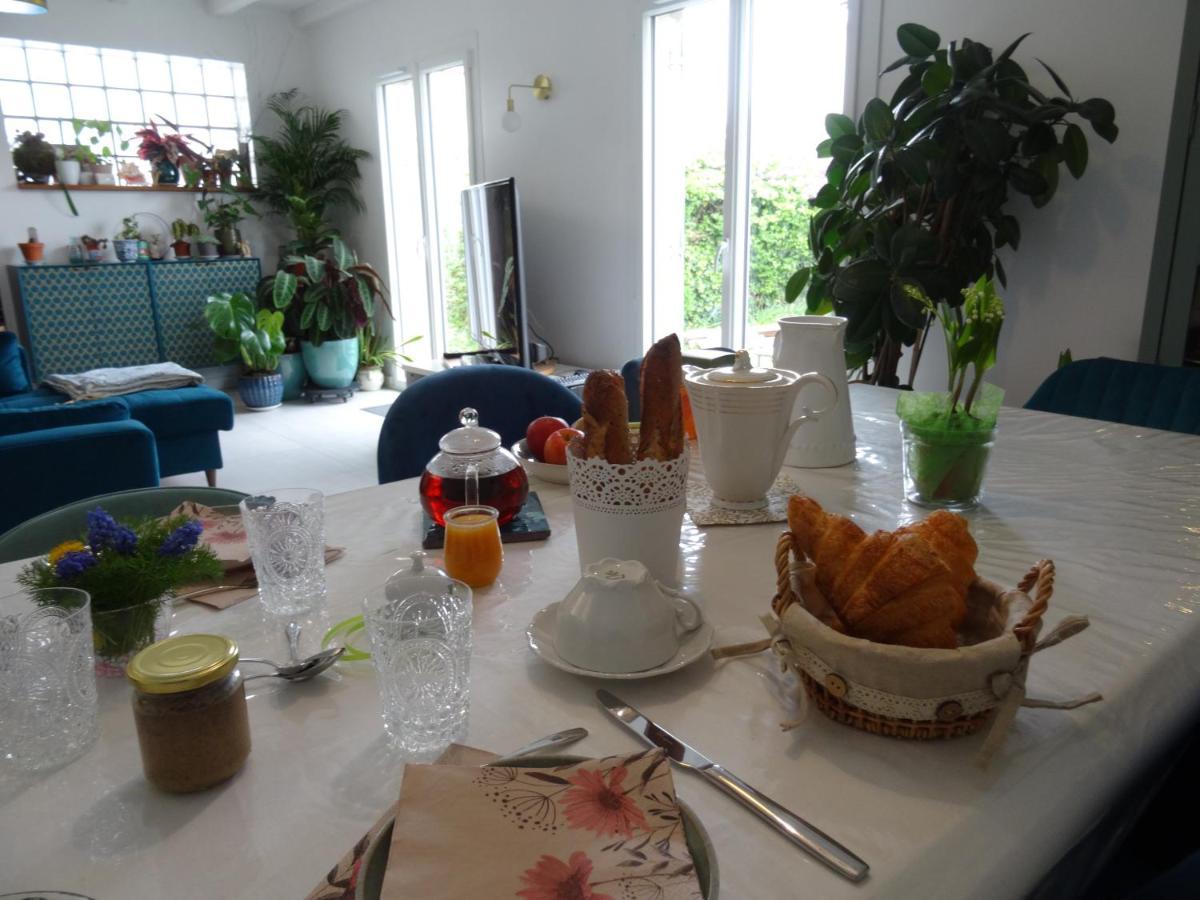 Maison D'Hotes Les Roses Tremieres Saclay Εξωτερικό φωτογραφία